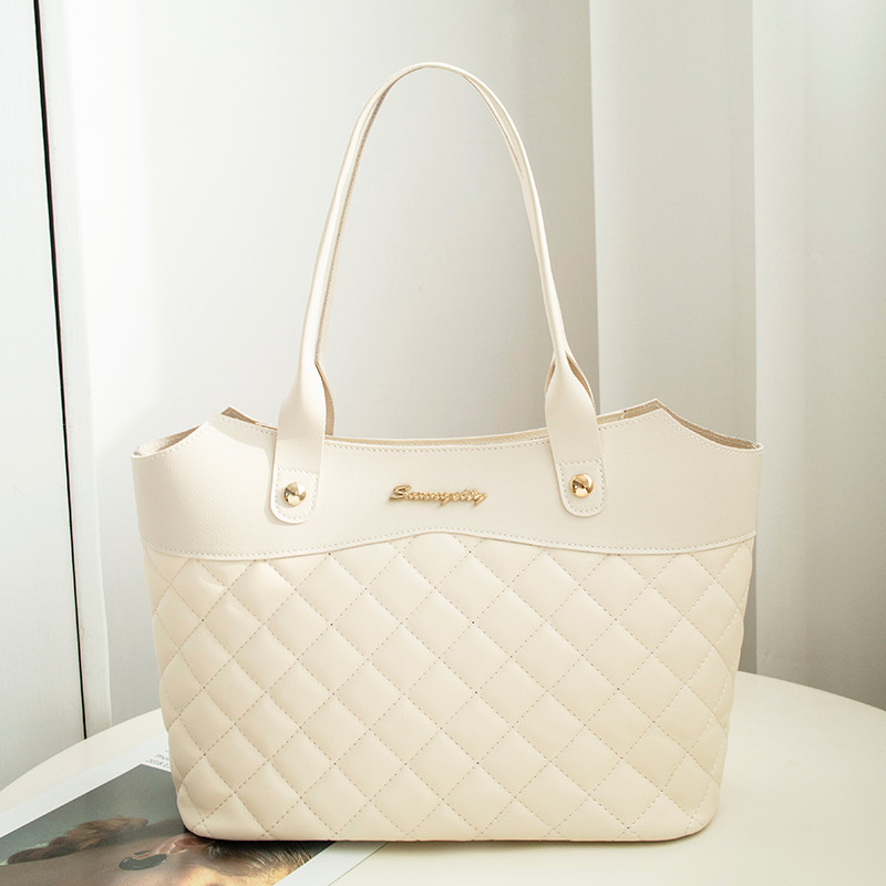 Chic Charm Handbag